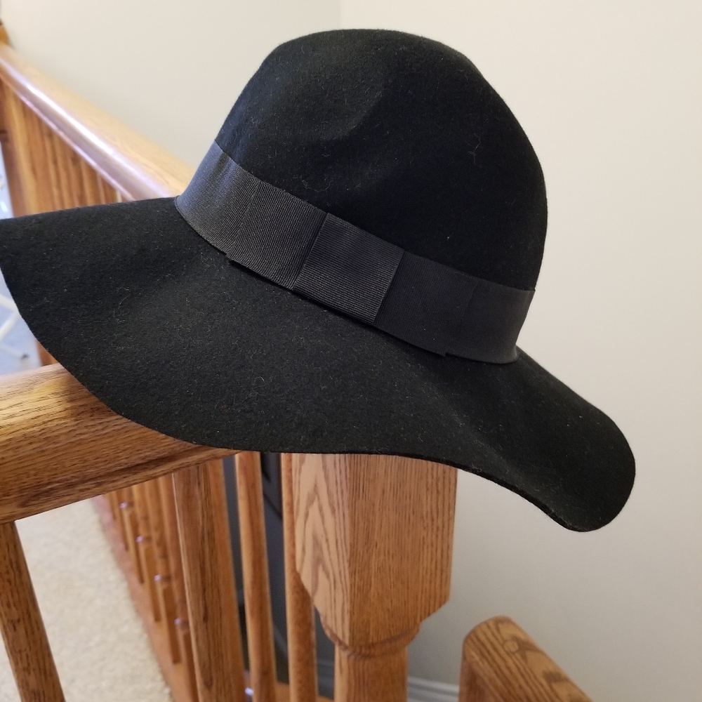 Wool hat